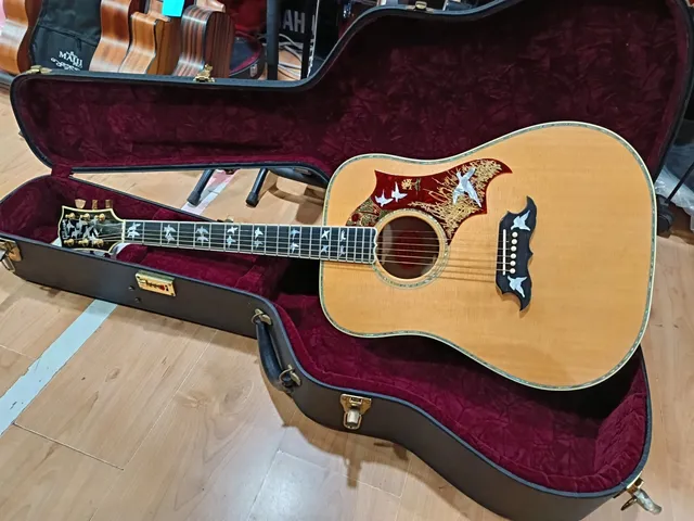 Gibson Doves in Flight chitarra acustica Antique Natural usata