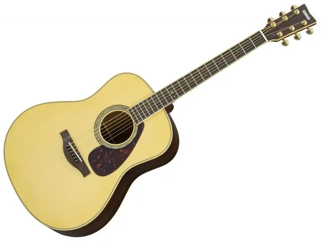Yamaha LL6 A.R.E. Chitarra Acustica Abete Engelmann