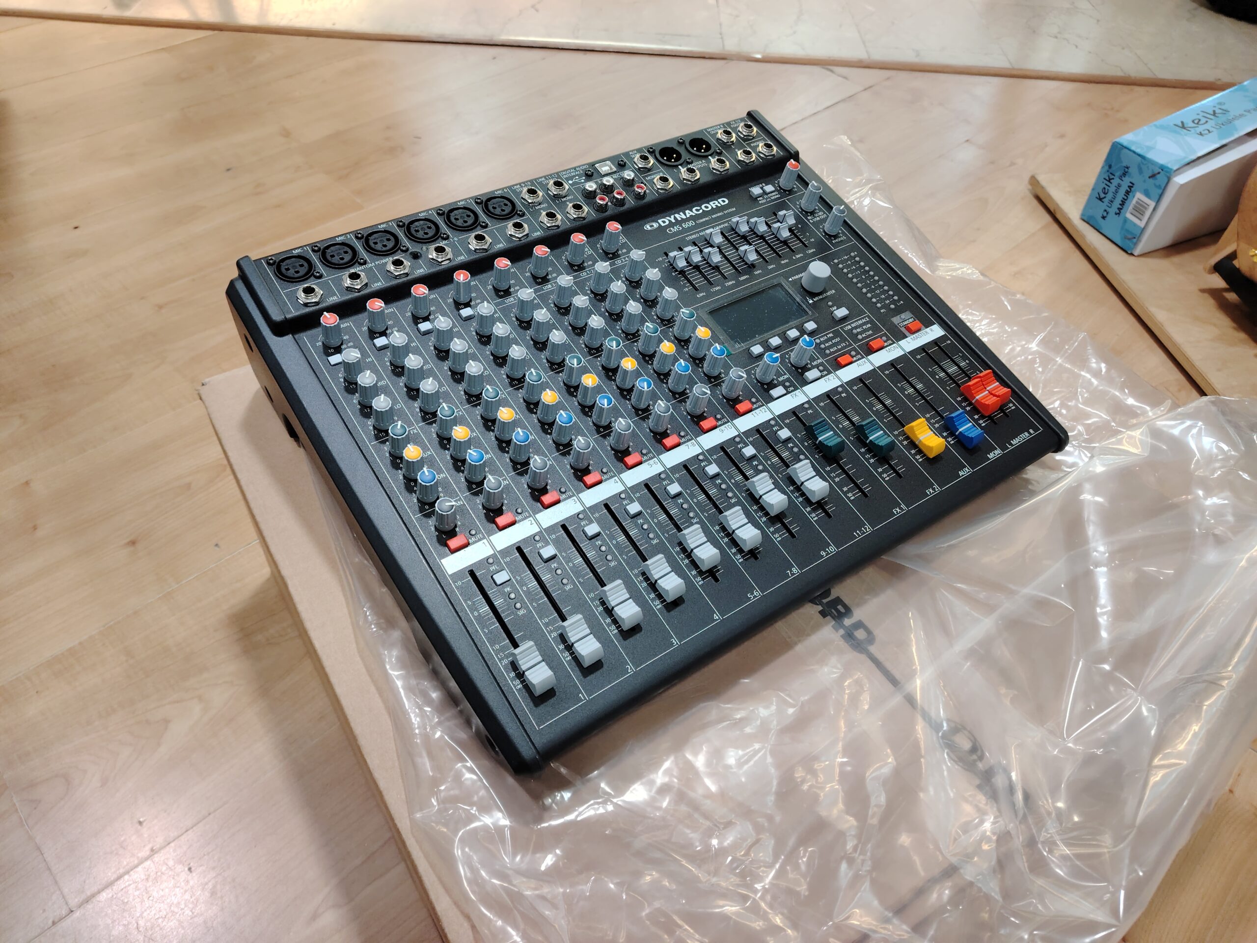 Dynacord CMS600-3 mixer 8 canali USB Demo