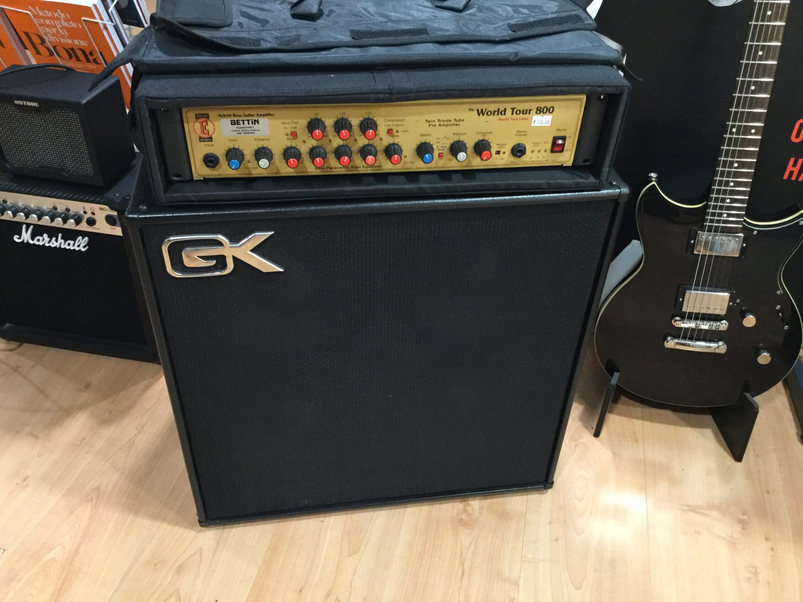 Eden World Tour 800 Testata Basso Gallien Krueger 400