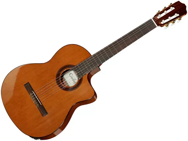 Cordoba C5-CE chitarra classica elettrificata cedro