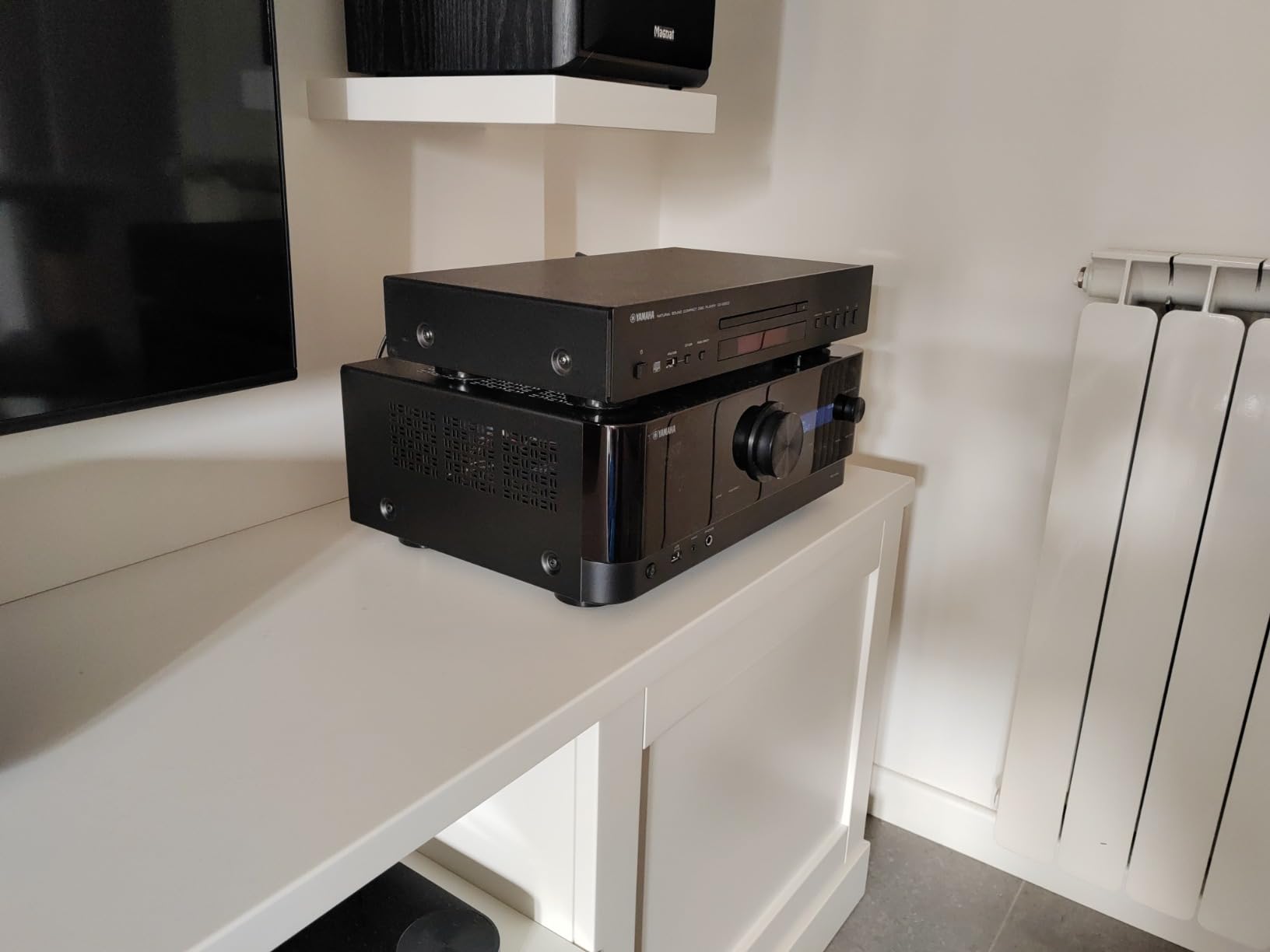 Yamaha RX-V4A Sintoamplificatore 5.2 Nero Bluetooth Wi-Fi