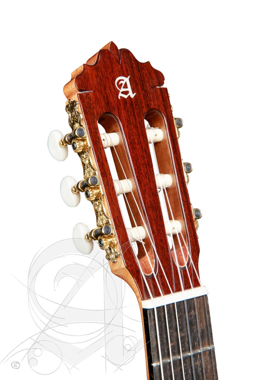 Alhambra 6 Olivo chitarra classica cedro ulivo