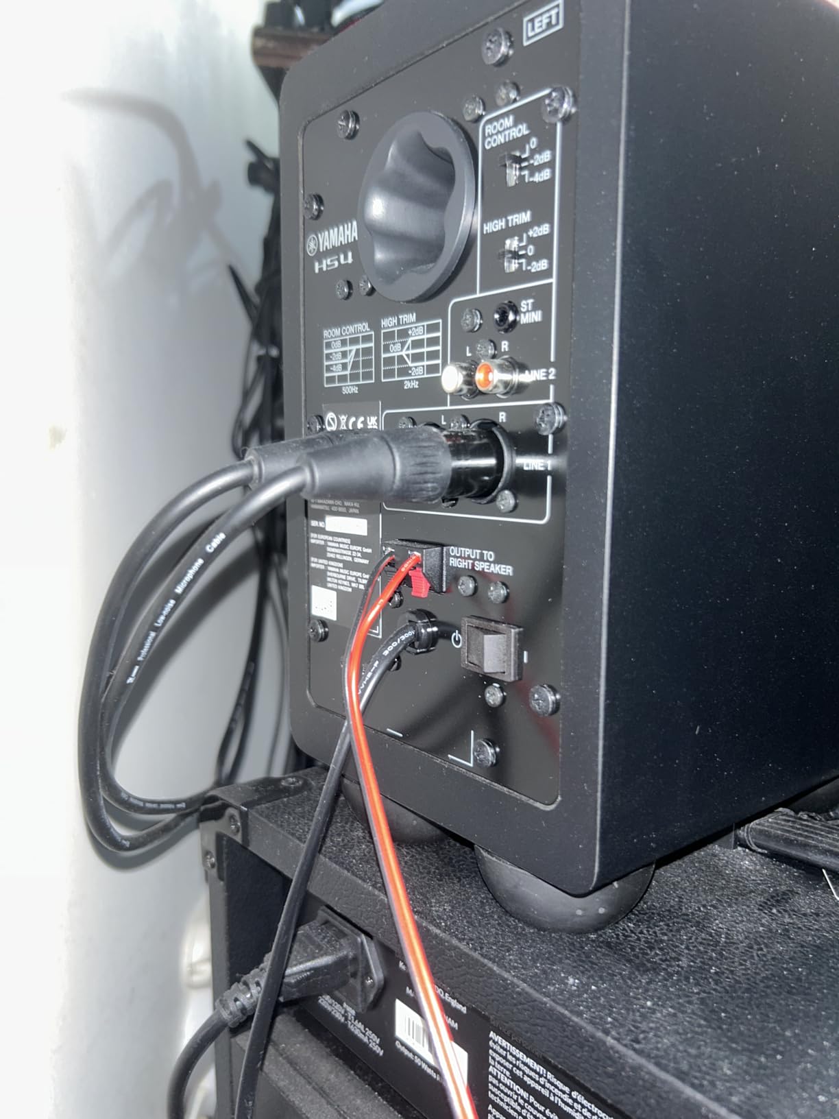 Yamaha HS4 monitor studio attivi coppia nero 4,5"