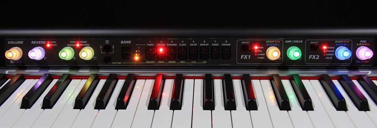 Crumar Seven Piano elettrico vintage in legno portatile