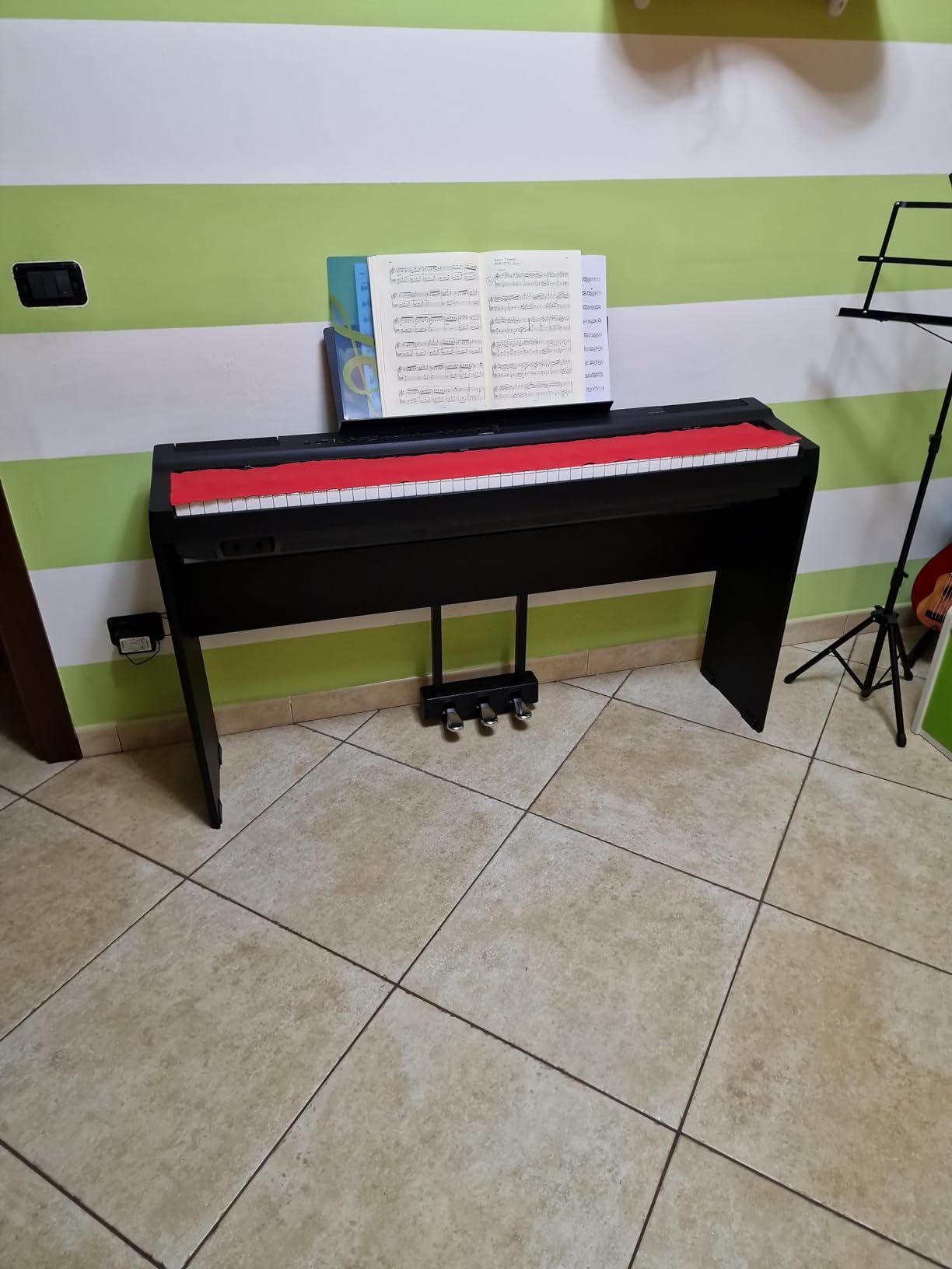 Yamaha LP-1B Pedaliera 3 Pedali per P-125 Nera