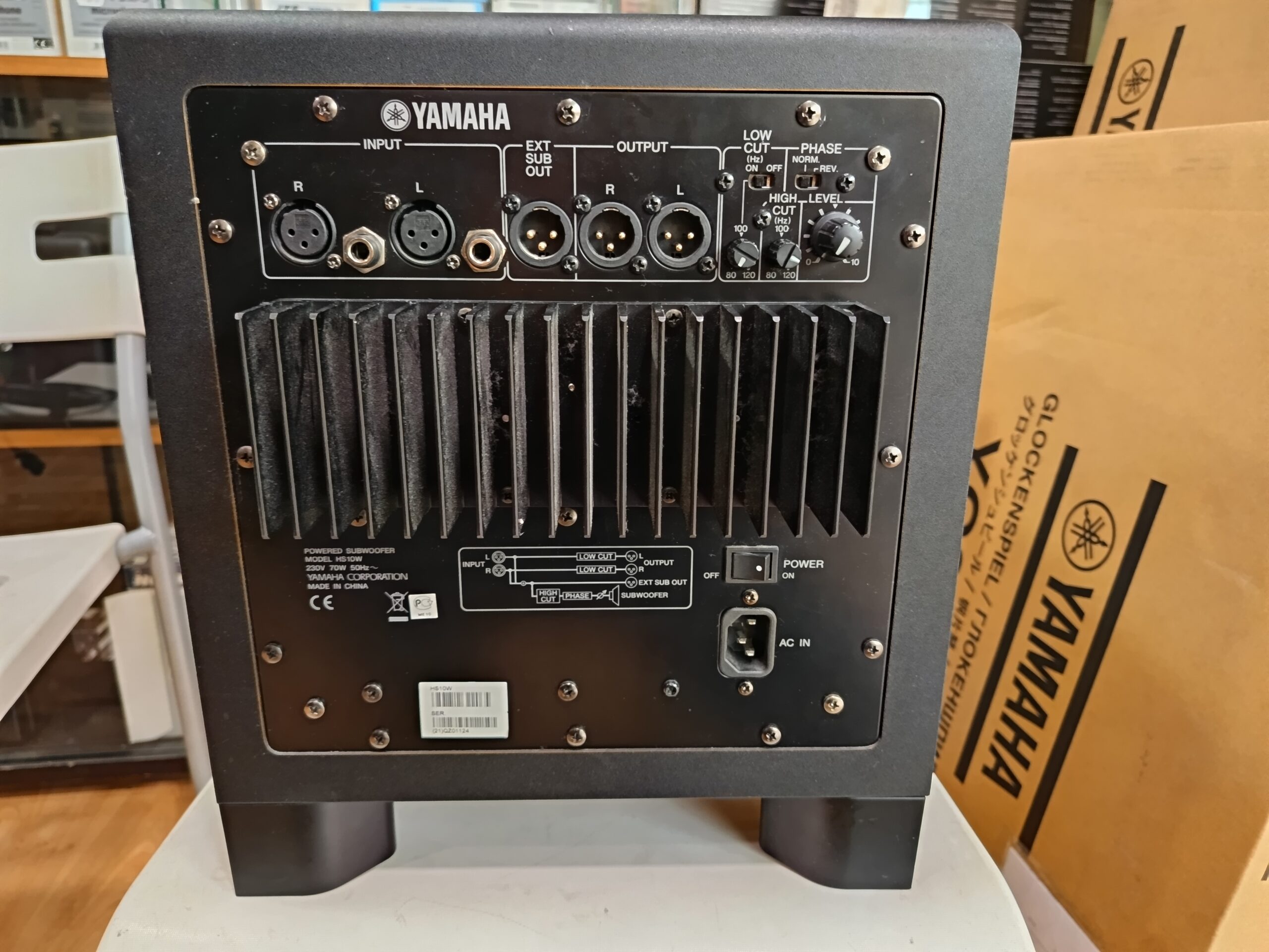 Yamaha HS10W subwoofer attivo usato monitor studio