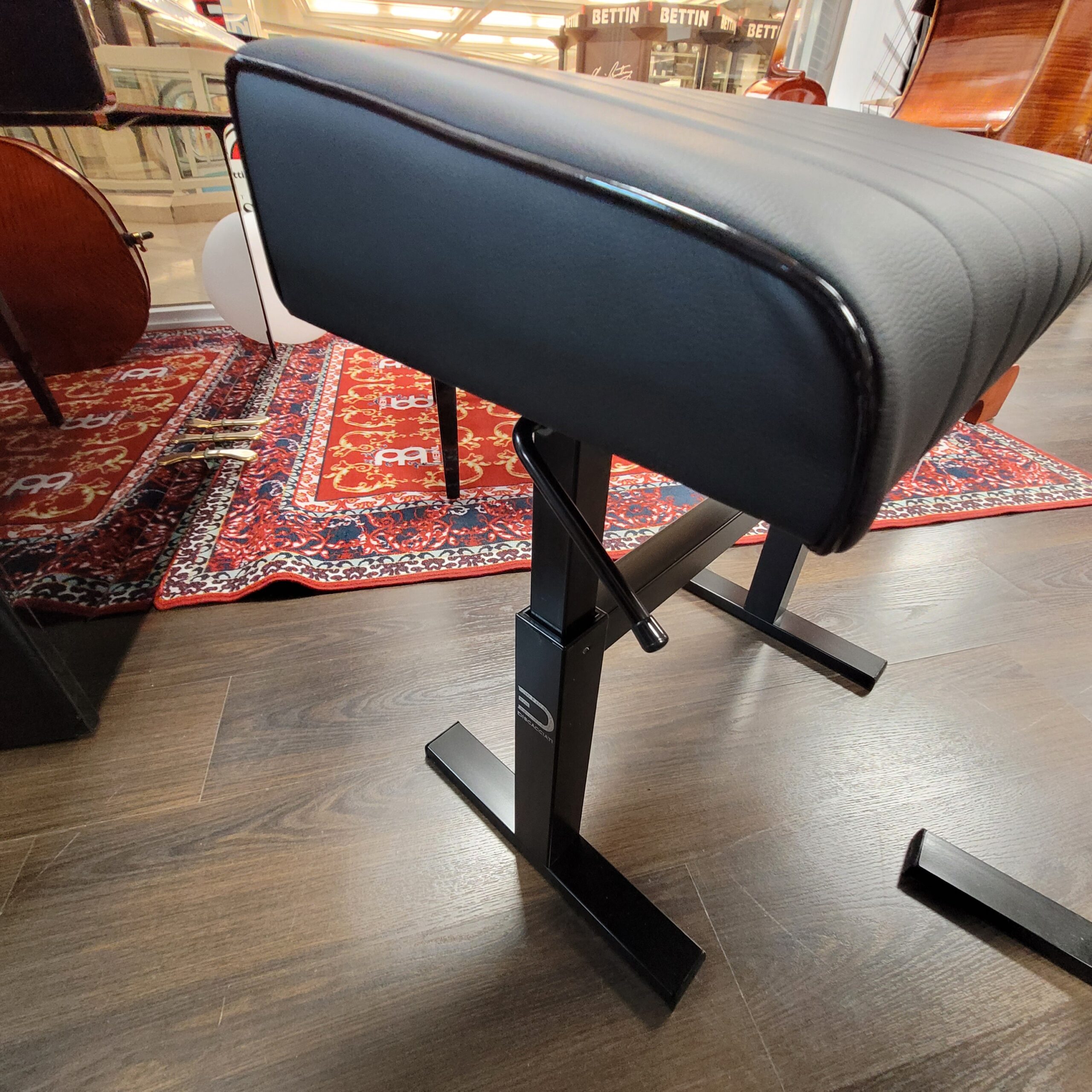 Discacciati 810ERGO panchetta pianoforte idraulica nera