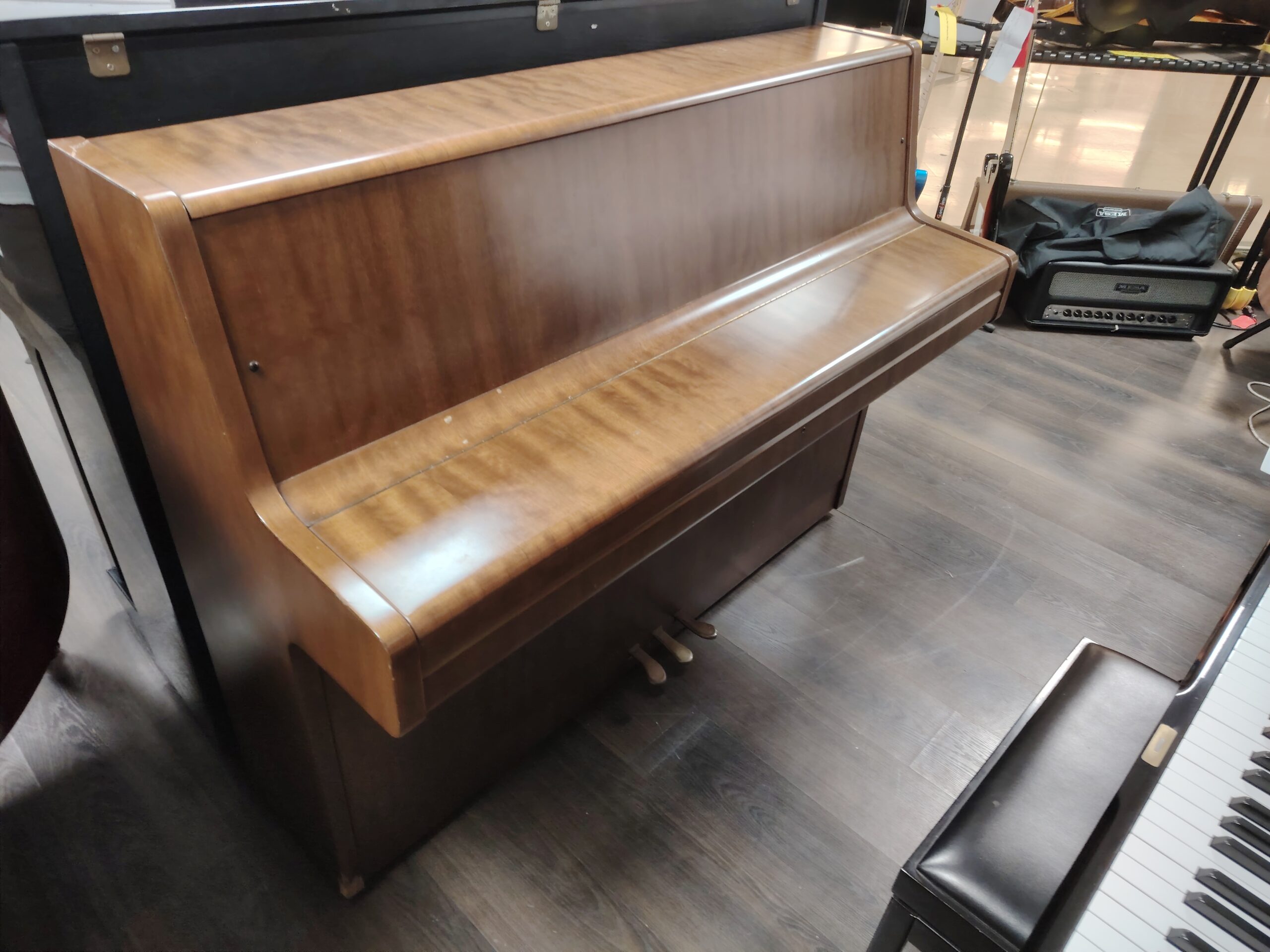 Farfisa TP TP11 pianoforte verticale revisionato per studio