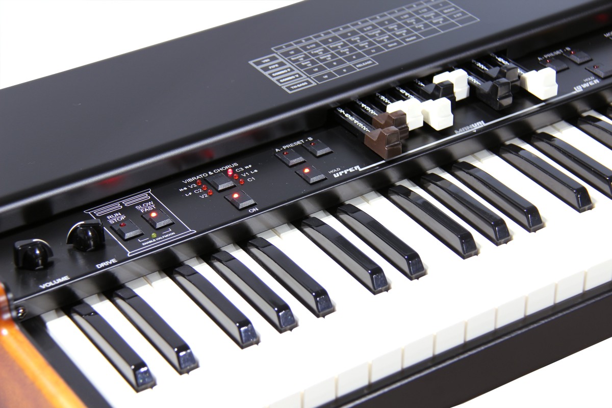 Crumar Mojo 61 organo digitale 61 tasti drawbar