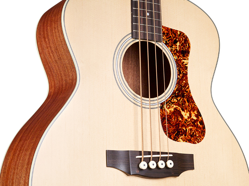 Guild B-240E Natural basso acustico elettrificato abete