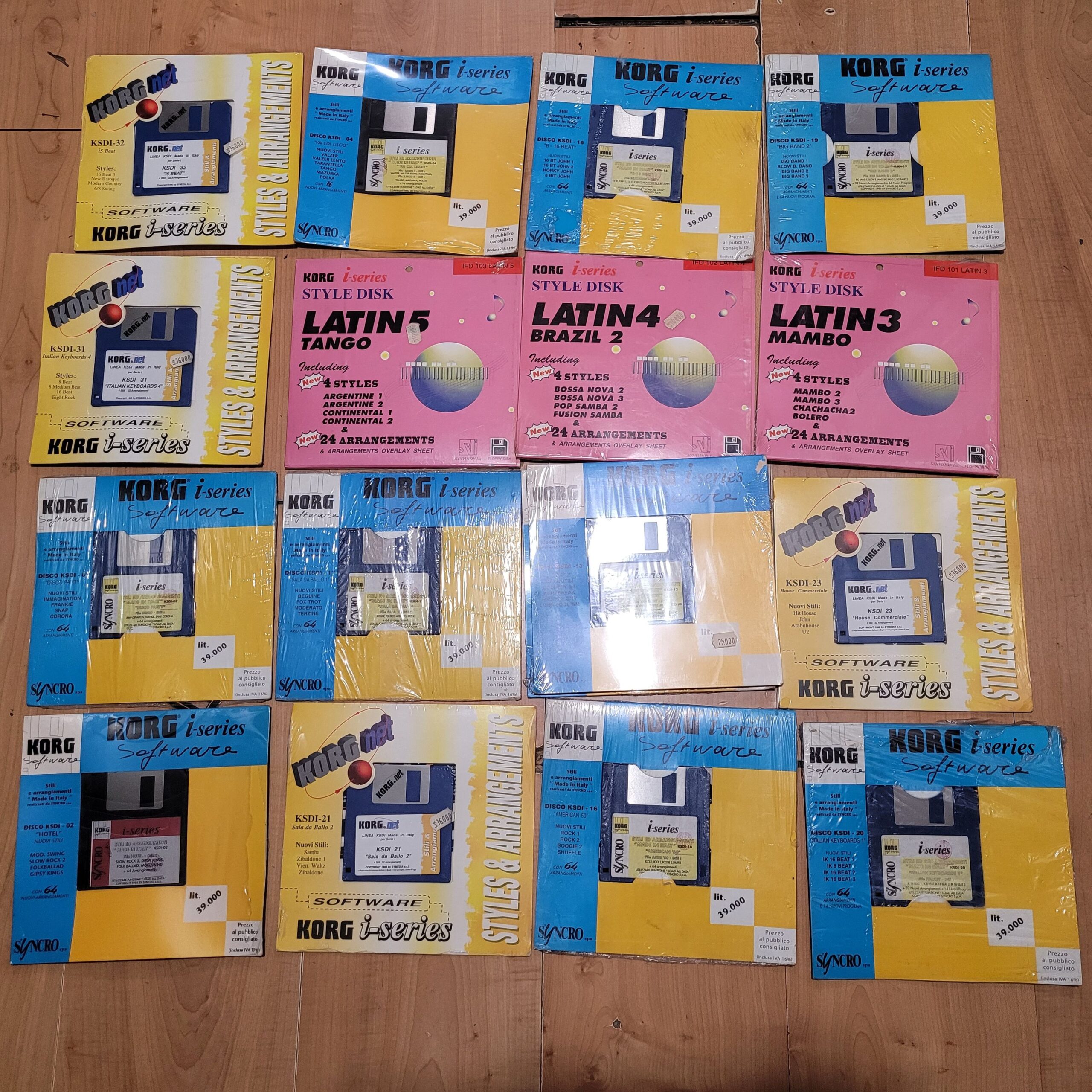 Korg i3 floppy disk originali accompagnamenti tastiera