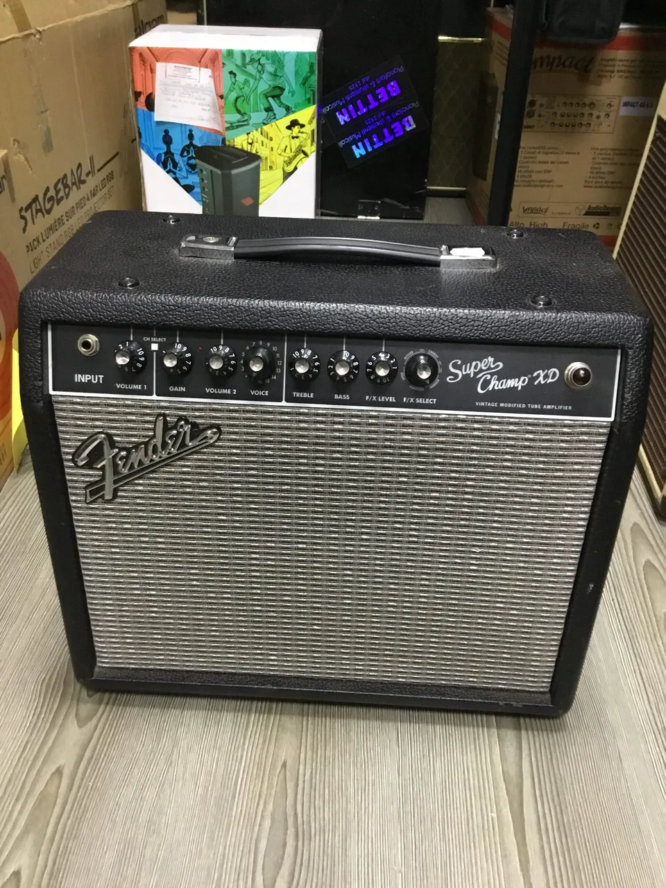 Fender SuperChamp XD amplificatore chitarra valvolare usato 15W