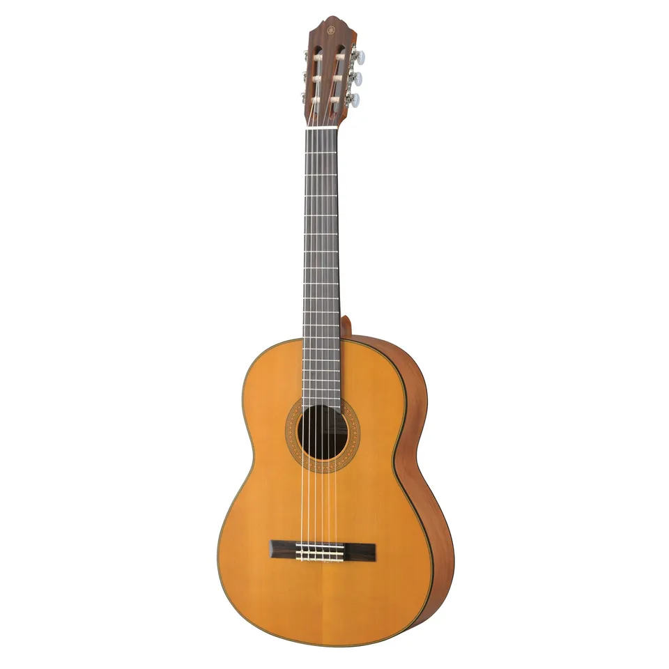Yamaha CG122MC Chitarra Classica 4/4 Cedro Nylon