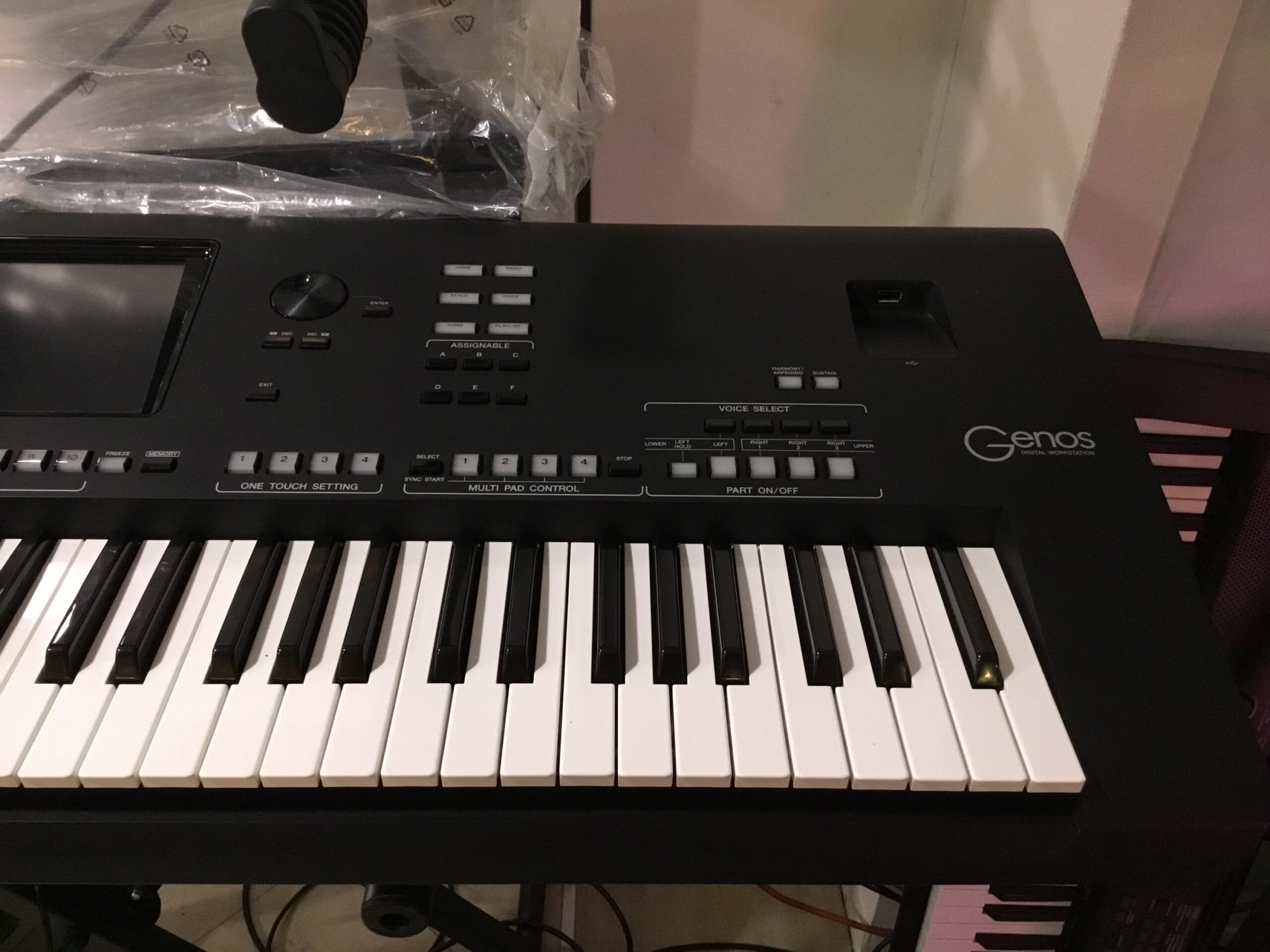 Yamaha Genos tastiera arranger 76 tasti usato