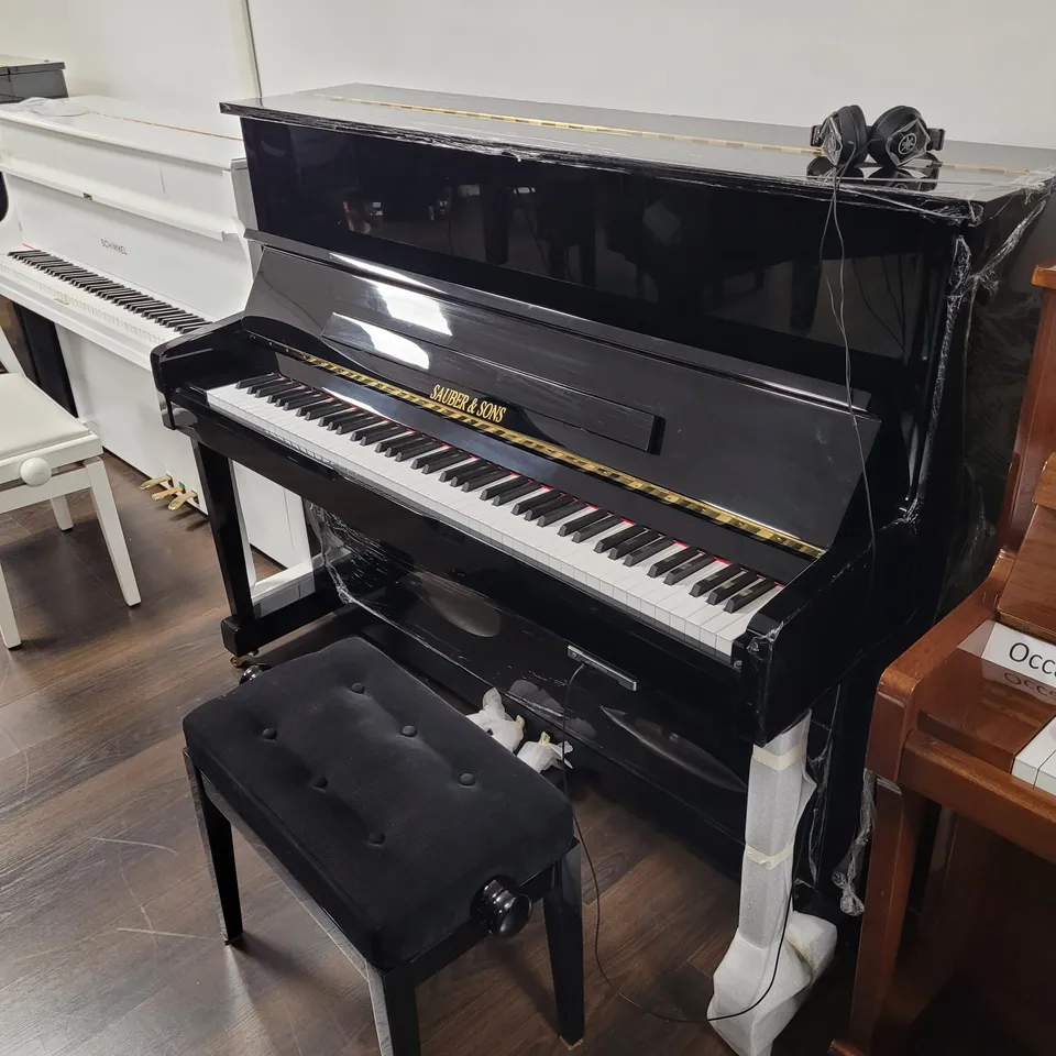 Sauber and Sons L122 Silent Pianoforte verticale nuovo