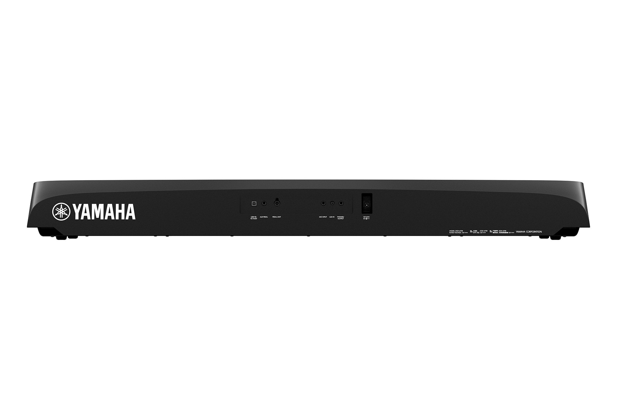Yamaha DGX-670 WH pianoforte digitale 88 tasti bianco bundle