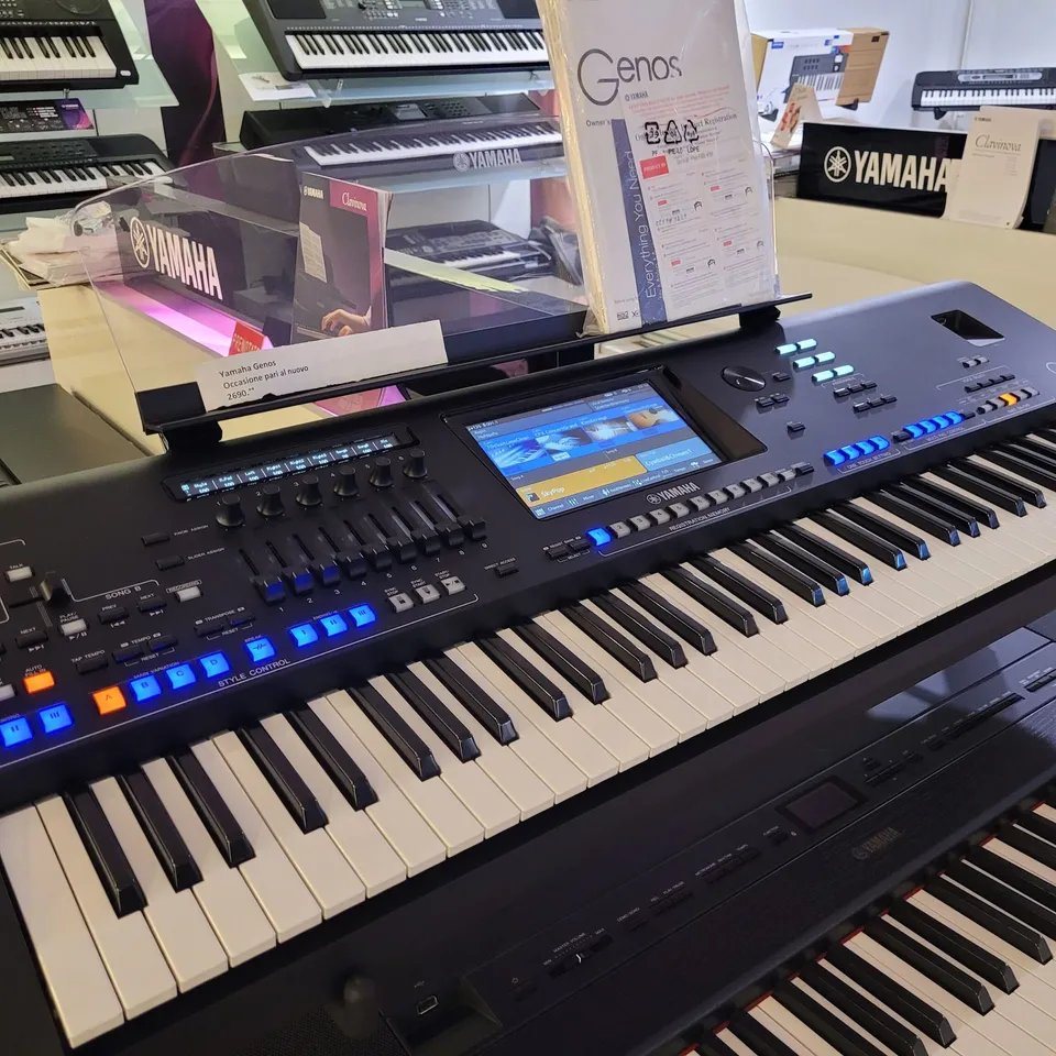 Yamaha Genos Tastiera Arranger 76 Tasti Occasione