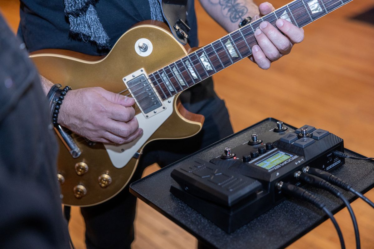 Zoom G2X Four Pedaliera multieffetto con expression looper