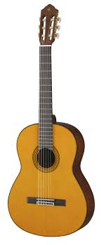Yamaha C40 Chitarra Classica 4/4 con Custodia