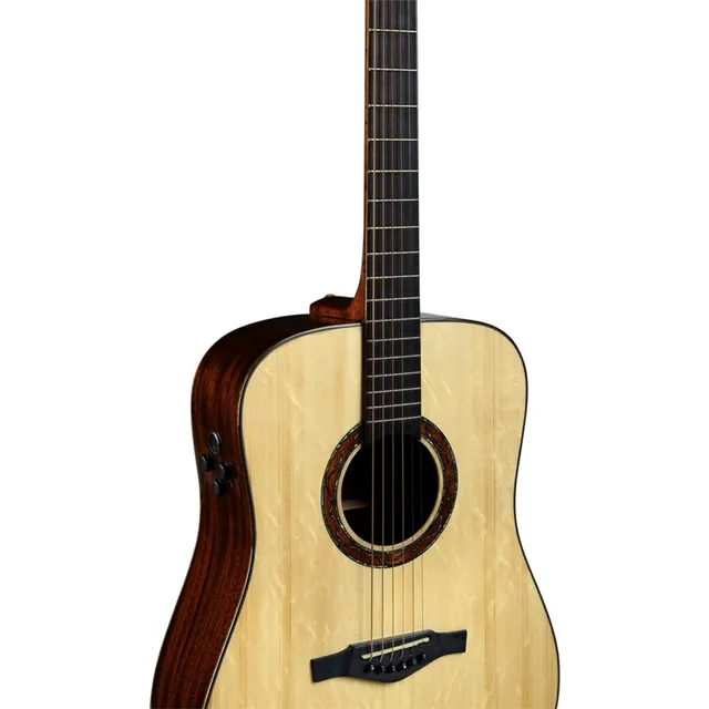 Eko WOW D800E SS Chitarra Acustica Dreadnought Fishman