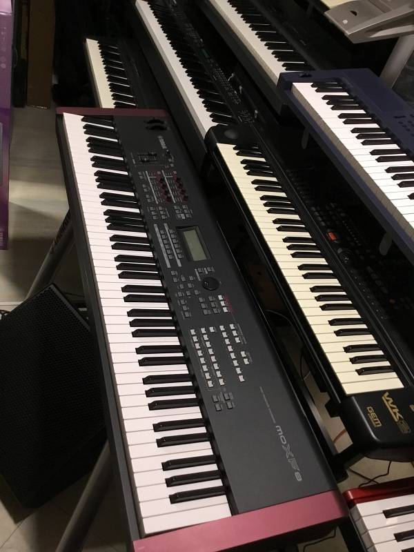 Yamaha MOXF8 synth 88 tasti pesati usato occasione