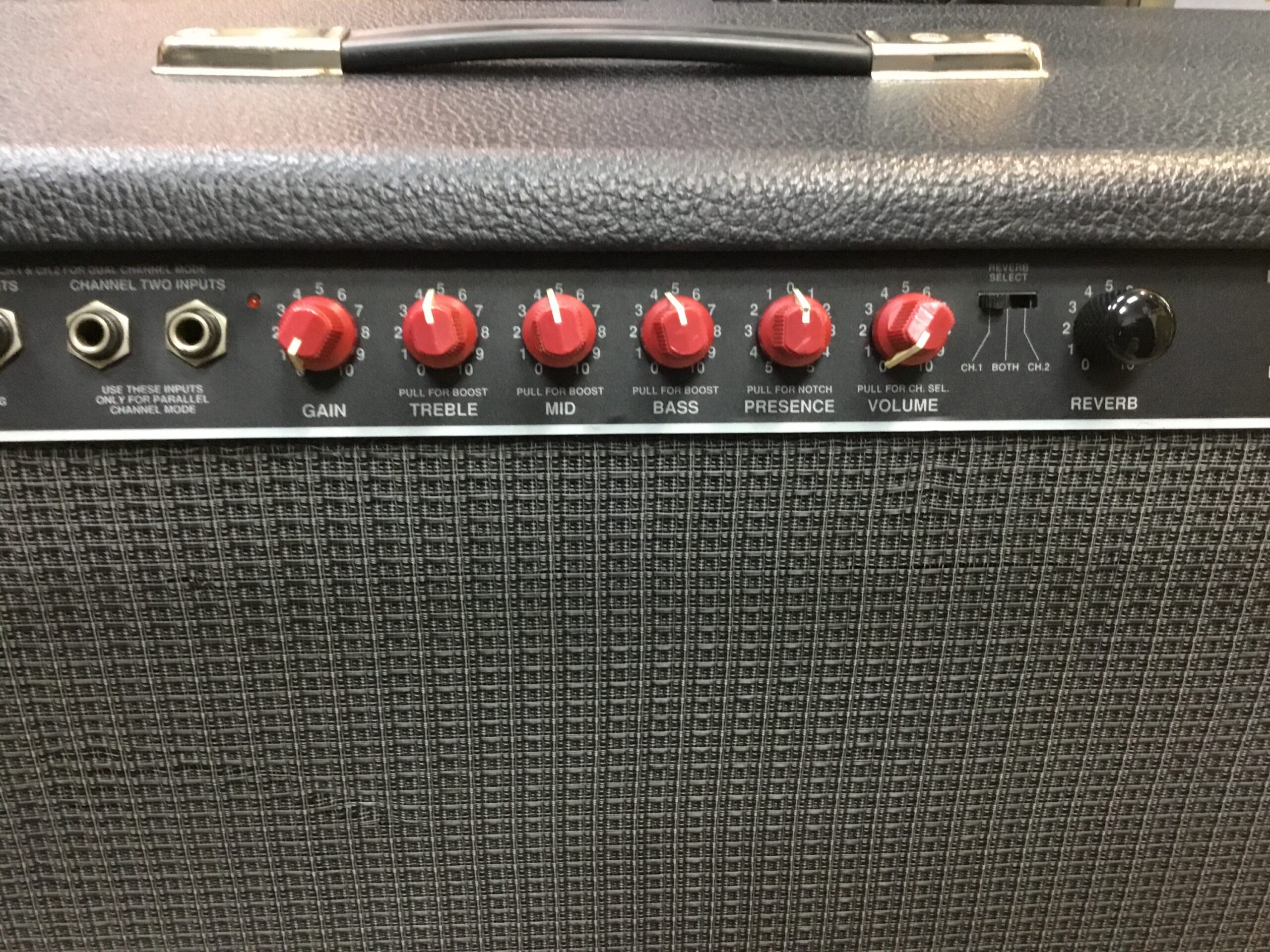 Fender Twin Red Knob amplificatore 100W 2x12 occasione