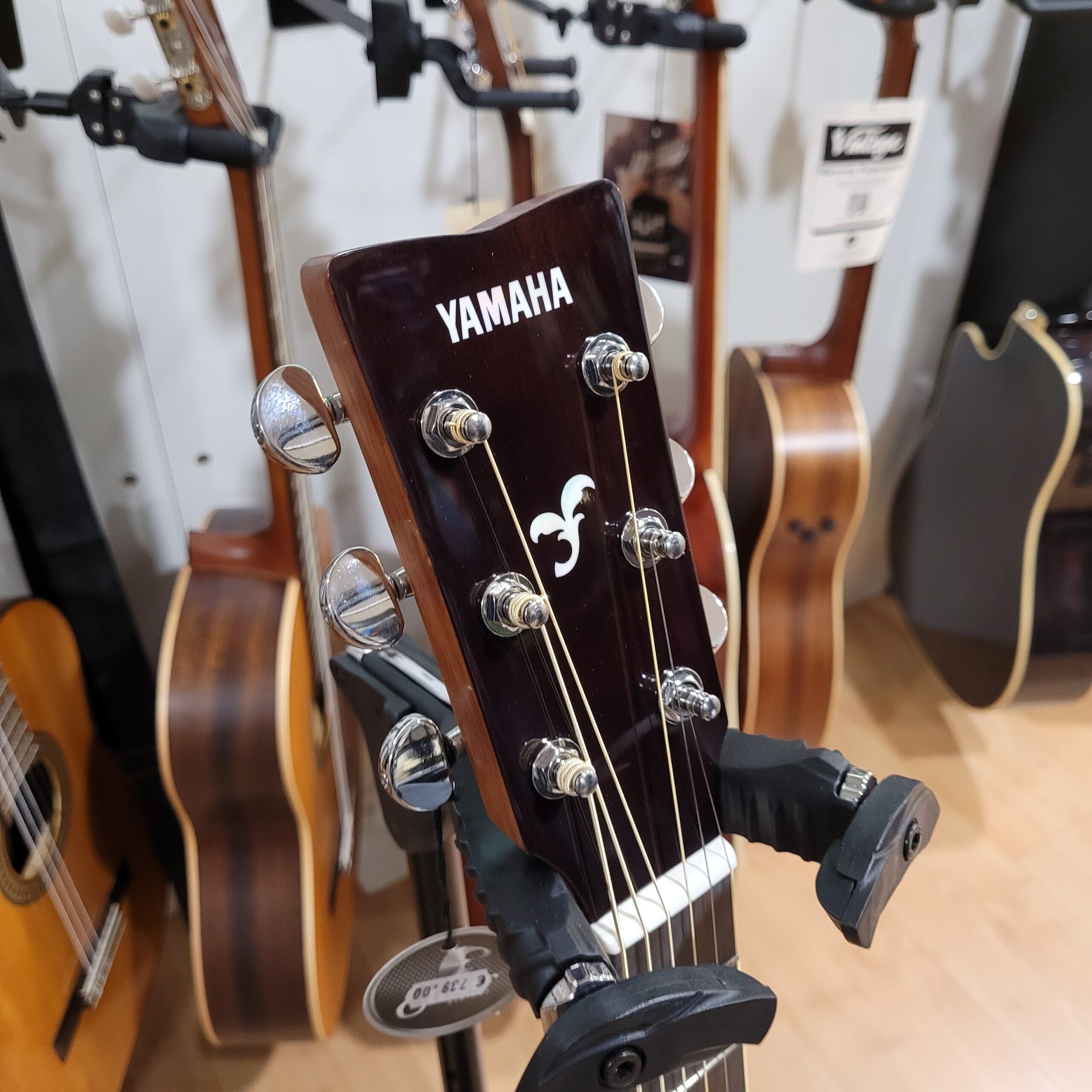 Yamaha FSC-TA Chitarra Folk Brown Sunburst TransAcoustic