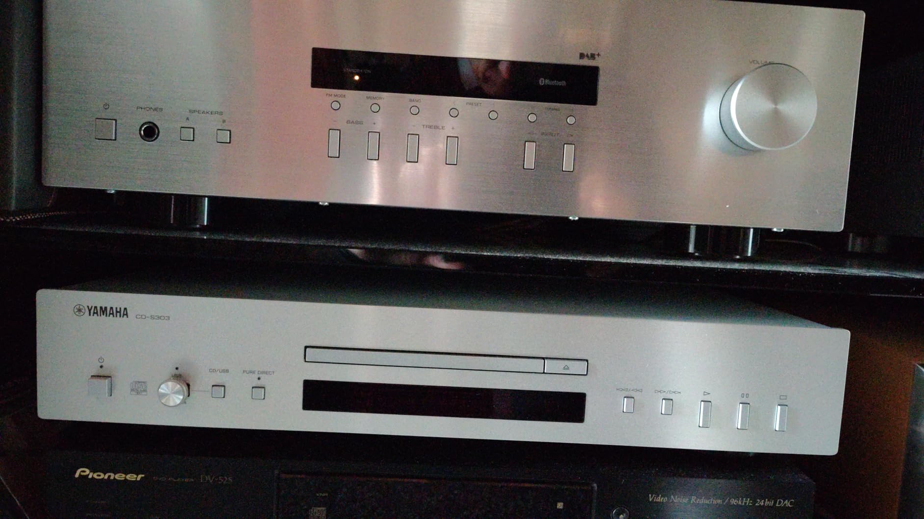 Yamaha CD-S303 Lettore CD USB Hi-Res Nero