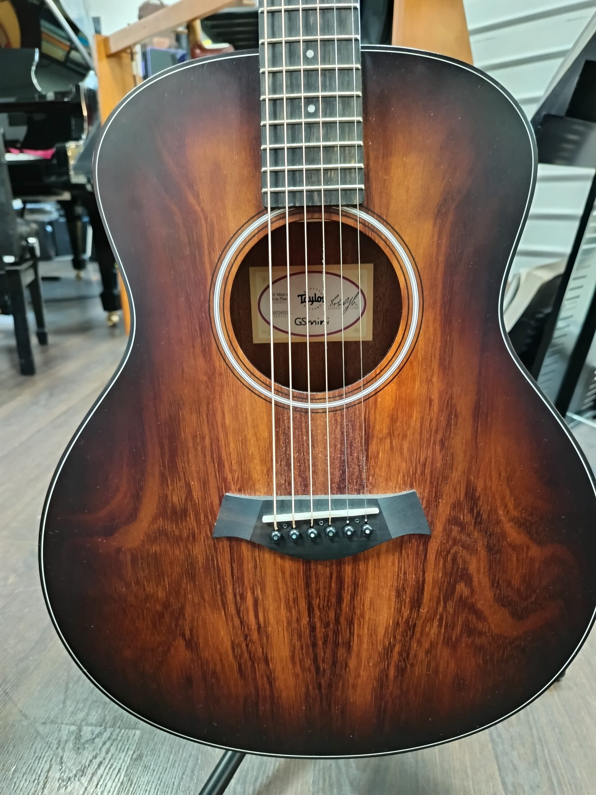Taylor GS Mini-e Koa Plus chitarra acustica usata