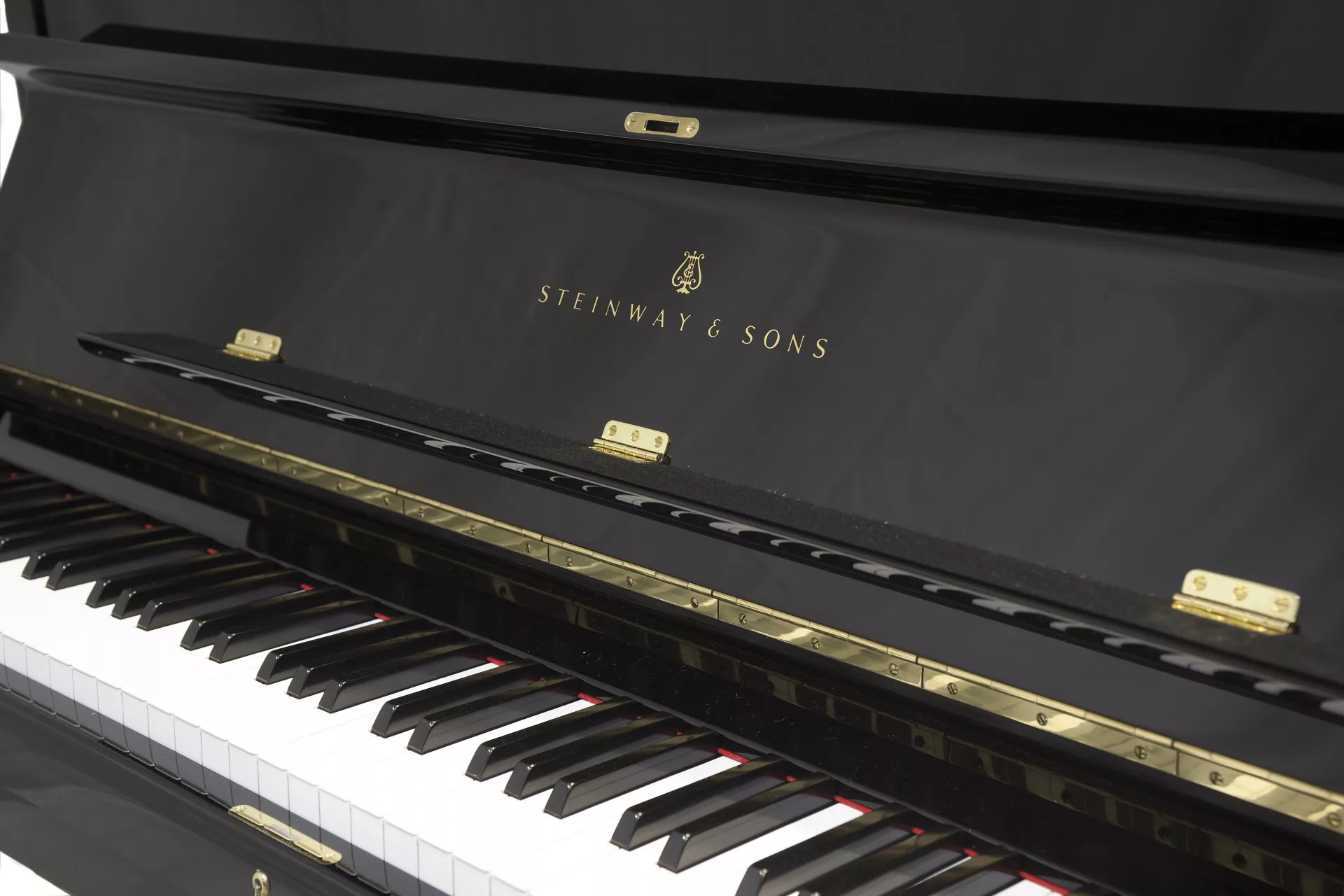 Steinway K 132 pianoforte verticale usato 132 cm
