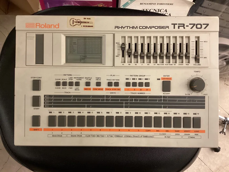 Roland TR-707 drum machine rhythm composer occasione usato