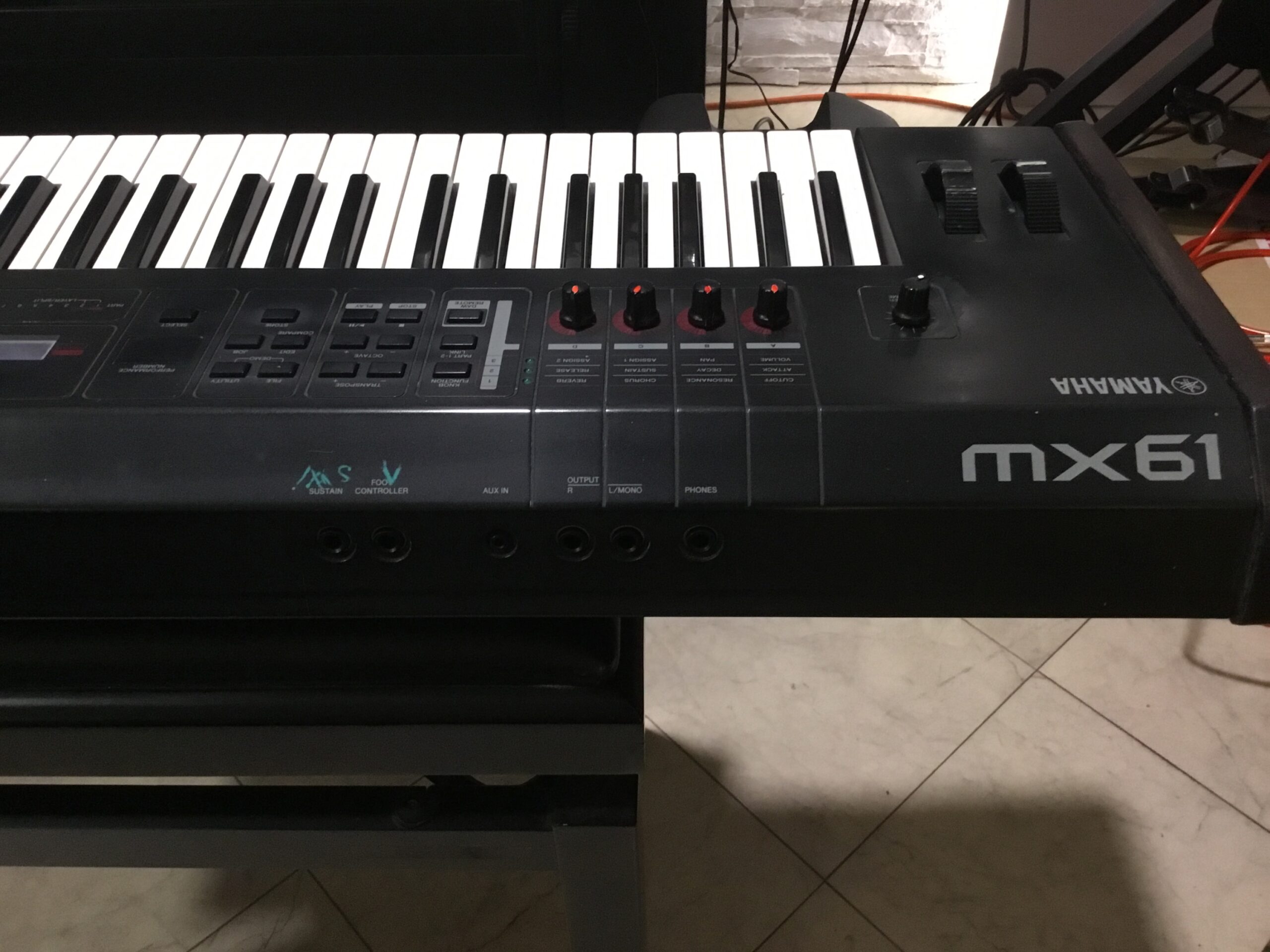 Yamaha MX61 sintetizzatore 61 tasti Black USB