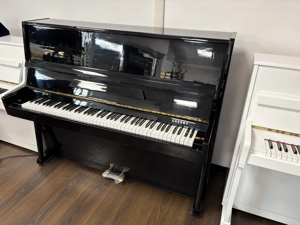 Cherny 120 pianoforte verticale nero lucido 119 cm