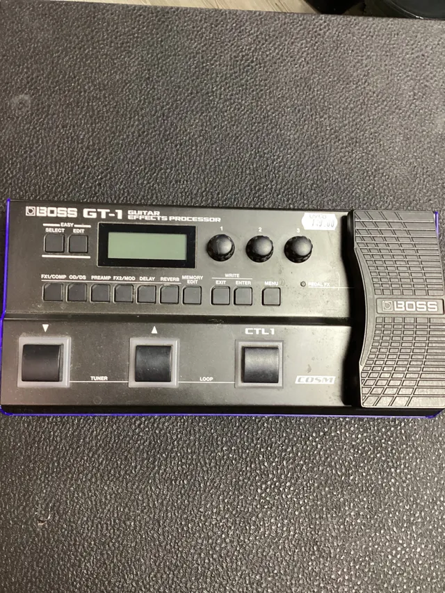 Boss GT-1 Multieffetto Chitarra Usato con Pedale Espressione