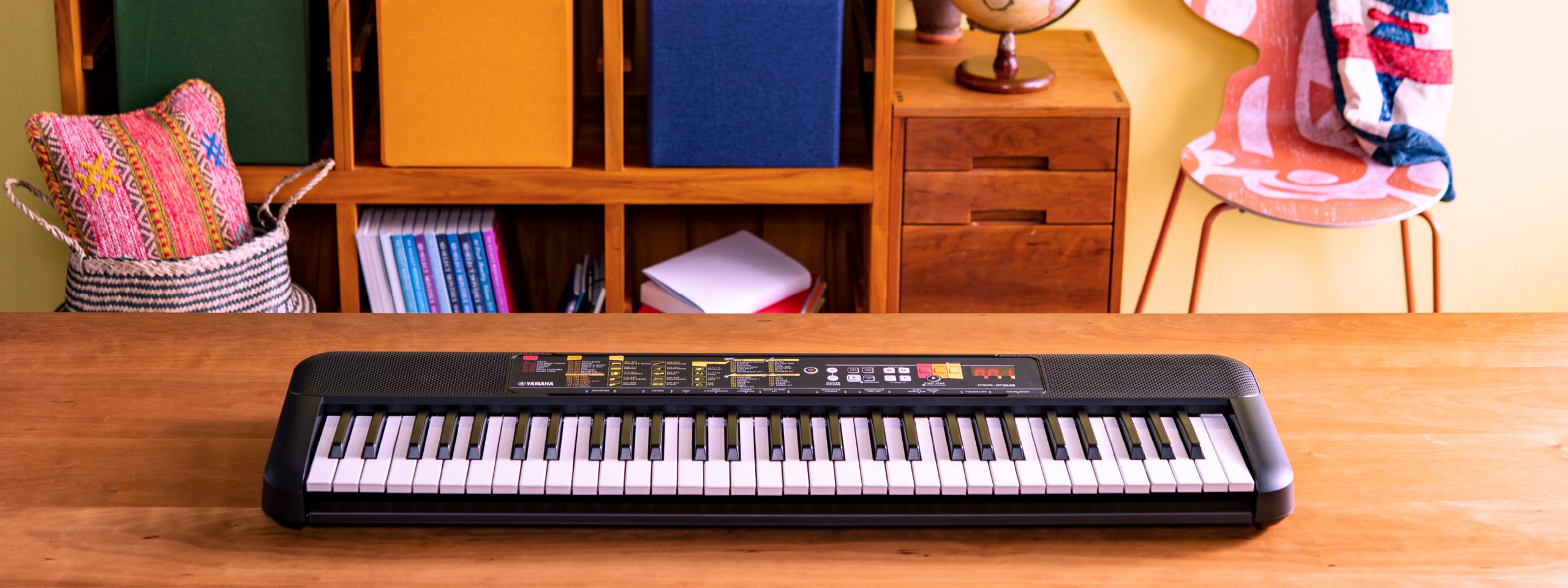 Yamaha PSR-F52 tastiera 61 tasti per principianti