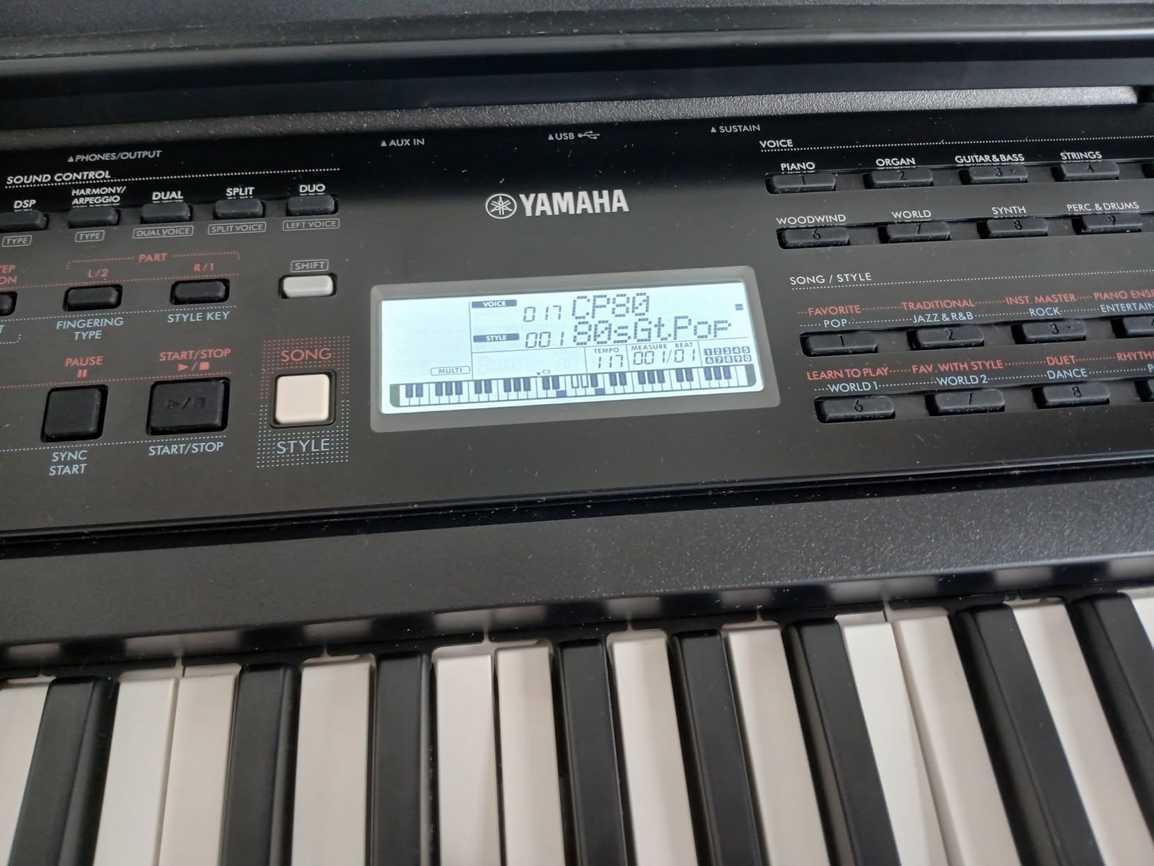 Yamaha PSR-E383 Tastiera 61 Tasti Touch 650 Voices