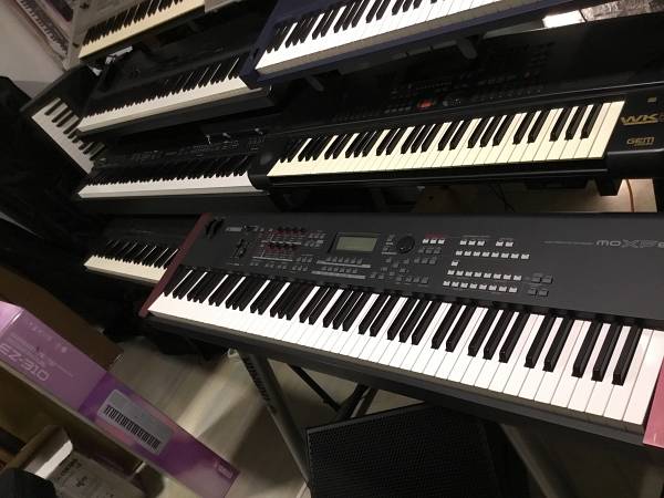 Yamaha MOXF8 synth 88 tasti pesati usato occasione