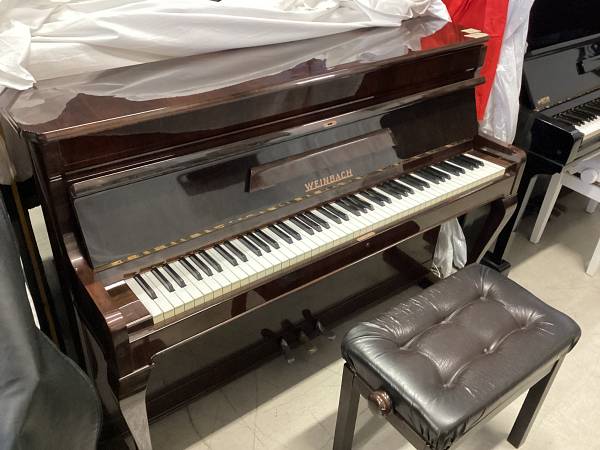 Weinbach Chippendale Pianoforte Verticale Usato Petrof
