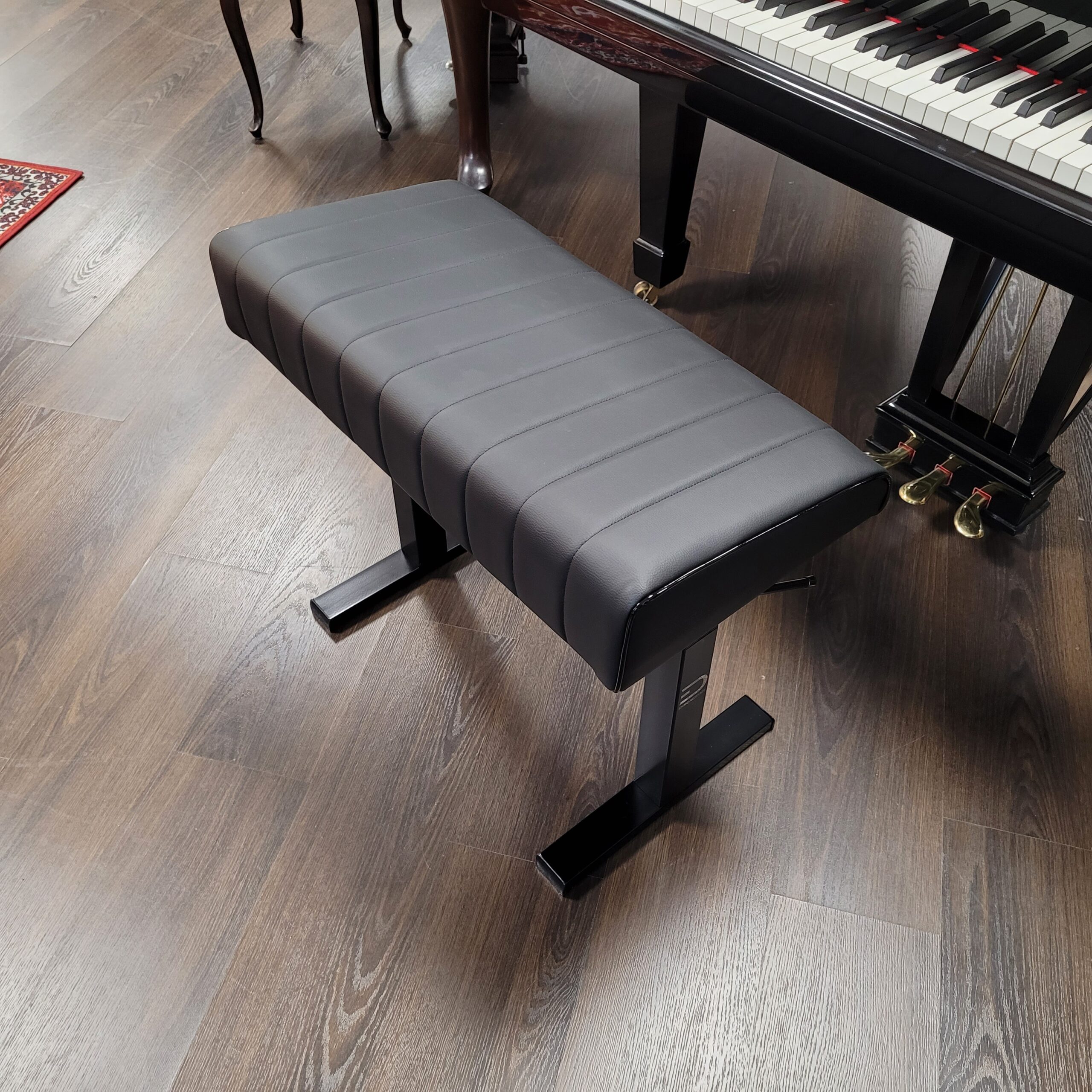 Discacciati 810ERGO panchetta pianoforte idraulica nera