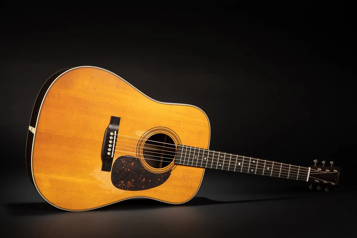 Martin D-28 Street Legend chitarra acustica dreadnought satin