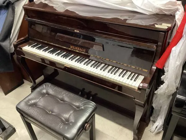 Weinbach Chippendale Pianoforte Verticale Usato Petrof