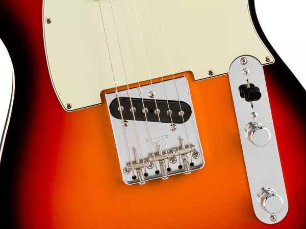 Fender Vintera III Telecaster Custom chitarra sunburst