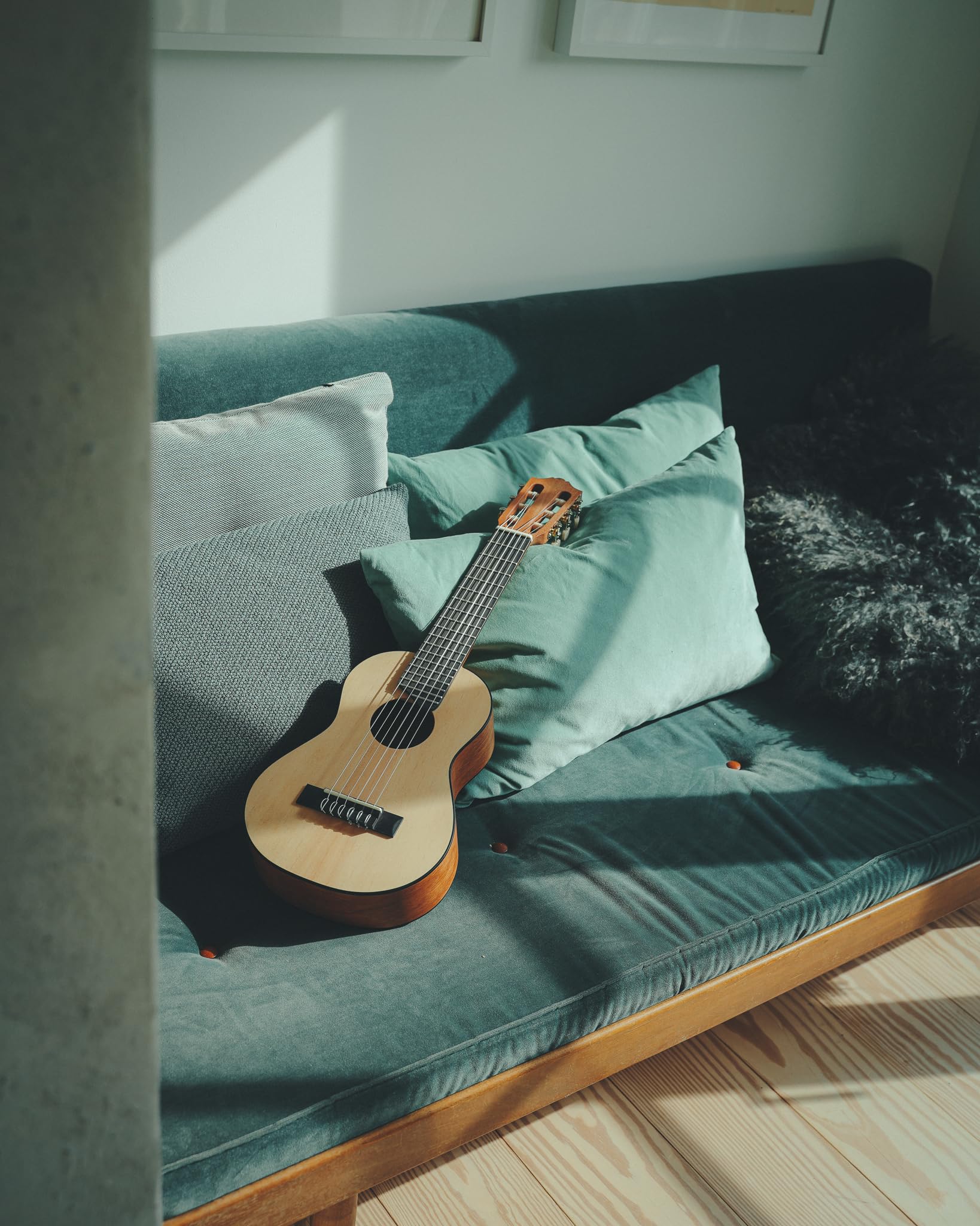 Yamaha GL1 Guitalele 6 Corde Naturale con Borsa