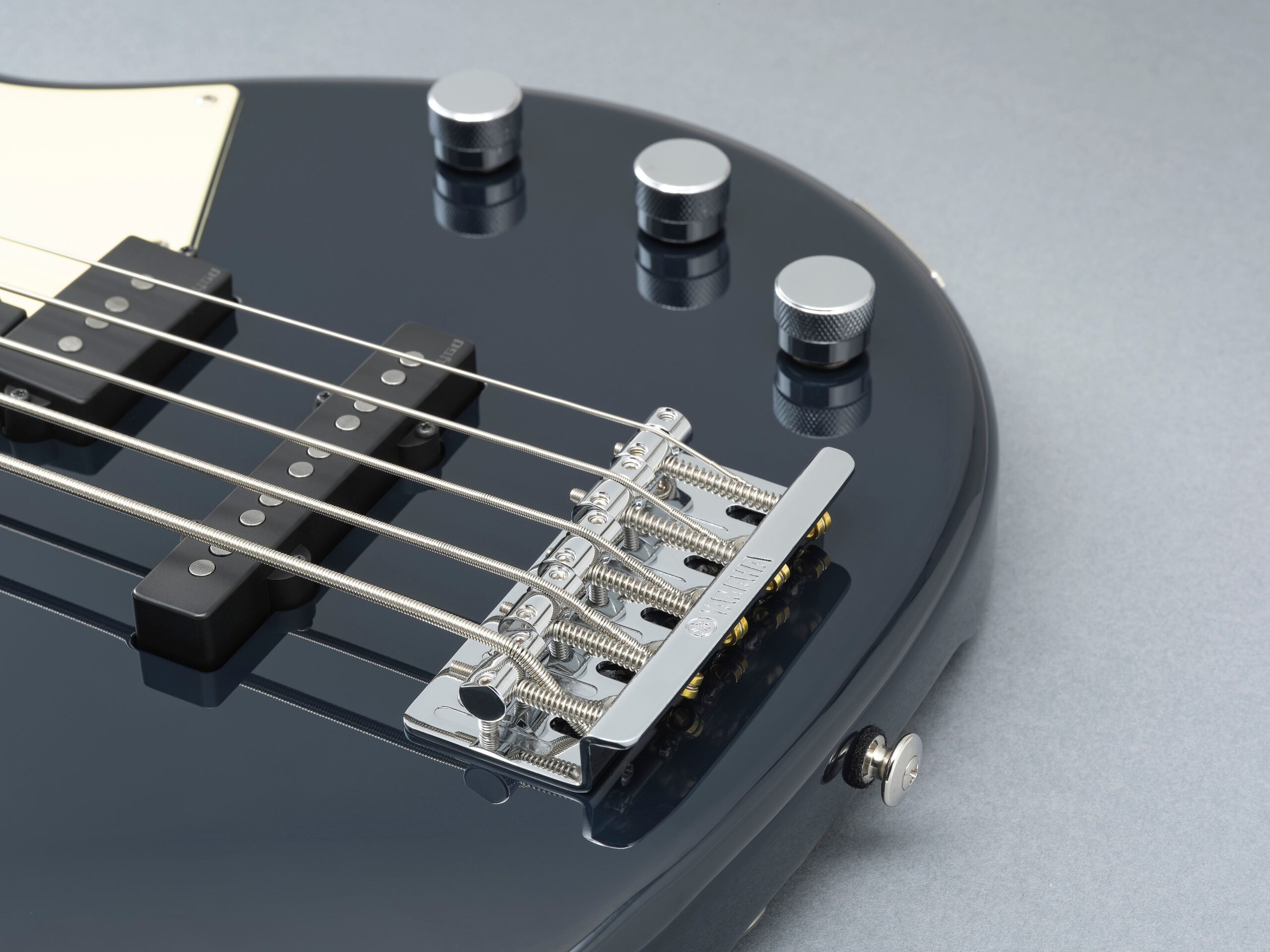 Yamaha BB Pro BBP34 basso elettrico Moonlight Blue Japan