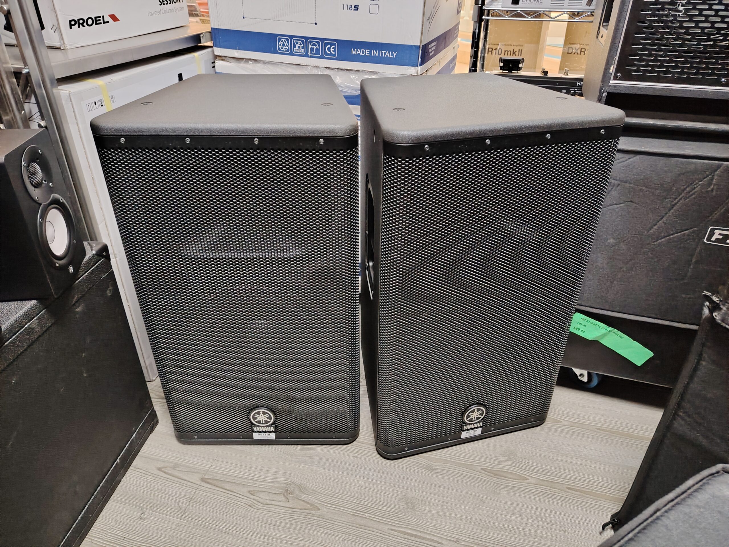 Yamaha DSR115 Cassa Attiva 15" Coppia + Cover