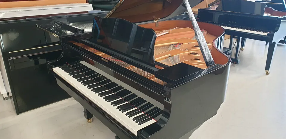 Yamaha C3 Silent pianoforte a coda occasione