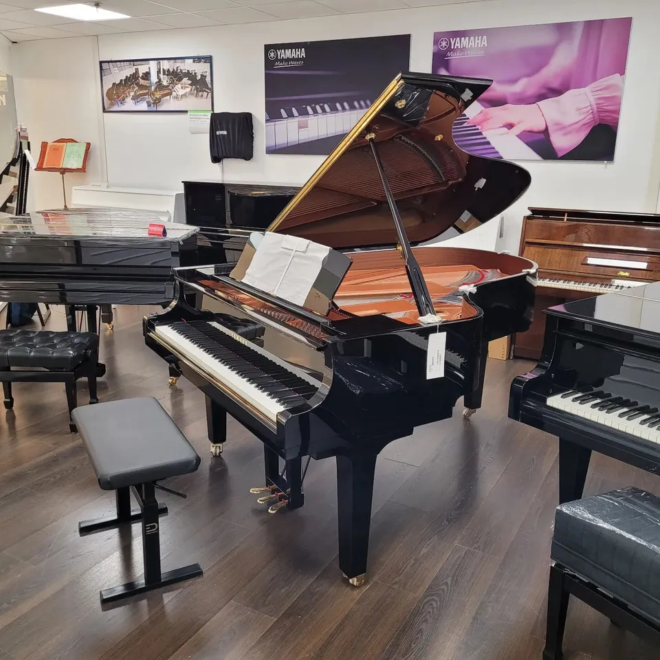 Yamaha C5X pianoforte mezza coda seminuovo ebony