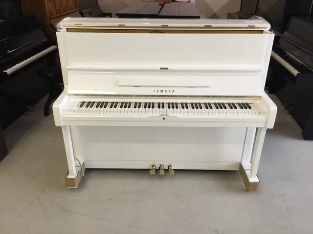 Yamaha U1 Bianco pianoforte verticale occasione