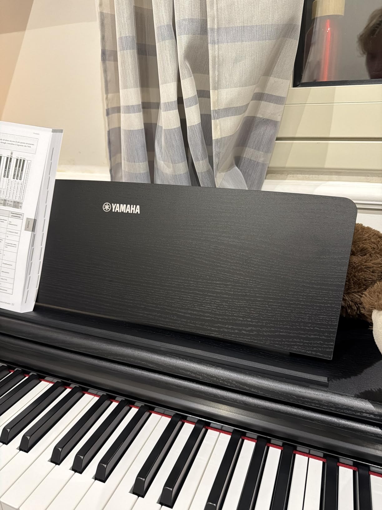 Yamaha Arius YDP-105 pianoforte digitale nero 88 tasti
